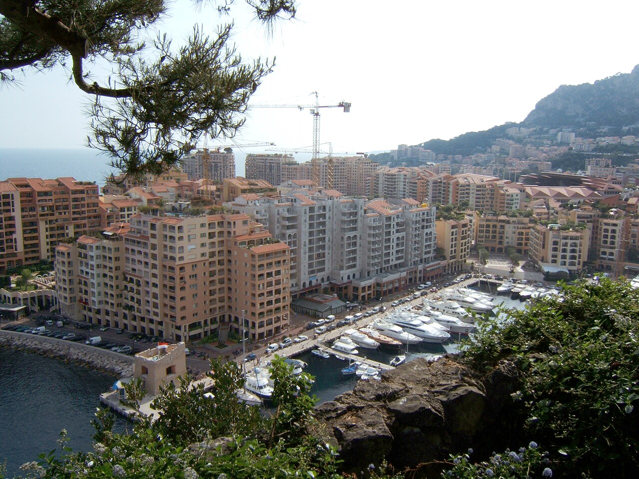 Monaco Steps Up Night-Time Road Checks for the August Rush